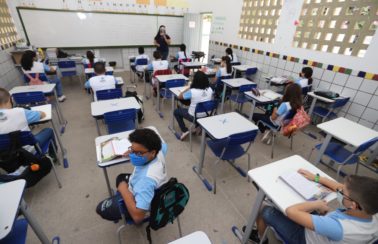 Rede Municipal de Fortaleza já atua com 100% dos alunos de volta às salas de aula