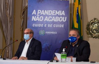 Uso de máscara continua obrigatório em Pernambuco, garante secretário estadual de Saúde