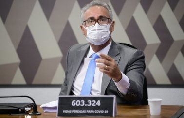 CPI: Renan afirma que relatório vai embasar novo pedido de impeachment de Bolsonaro