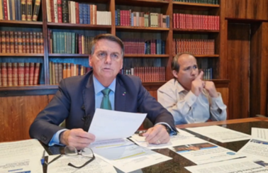 Bolsonaro cita Haddad para justificar suas decisões na pandemia: “Teria lockdown e todos iriam se vacinar”