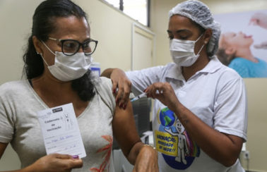 Salvador tem mais de 40 mil pessoas com atraso na dose de reforço da vacina contra Covid-19