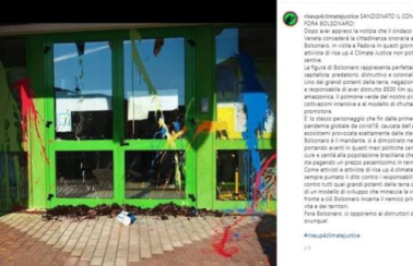 Diocese faz críticas e ativistas jogam fezes em prefeitura da Itália que homenageará Bolsonaro