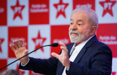Ex-presidente Lula vai receber Prêmio Coragem Política 2021 de revista da França
