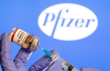 Terceira dose com vacina da Pfizer mostra proteção de 81% contra morte por Covid