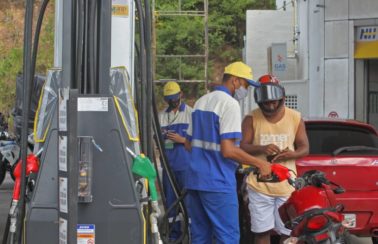 Bahia oficializa congelamento de valores de referência para ICMS dos combustíveis