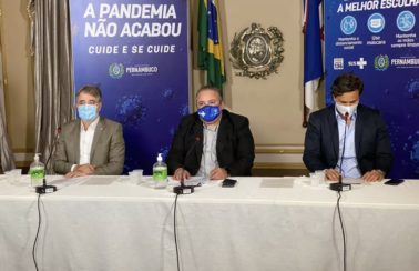 Governo de PE libera capacidade total em escolas, amplia público nos estádios para 50% e autoriza cruzeiros marítimos