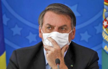 De acordo com pesquisa, 57% da população apoia impeachment de Bolsonaro