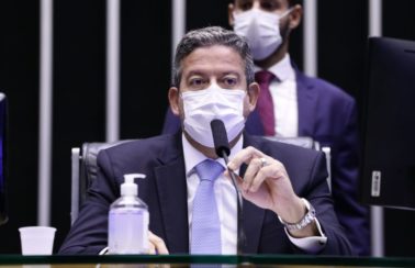 Lira cobra mobilização do governo para votar a reforma administrativa ainda este ano