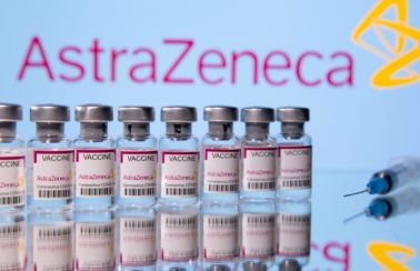 Coquetel da AstraZeneca contra Covid-19 tem eficácia de 83% após seis meses