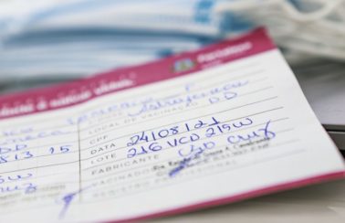Brasil precisa exigir passaporte da vacina, diz vice-presidente da SBIm