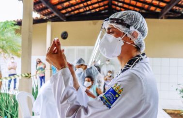Saúde do Piauí orienta municípios a buscar pessoas que não tomaram vacina contra a Covid
