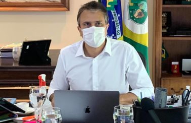 Grandes festas de réveillon estão proibidas no Ceará, decreta Camilo Santana