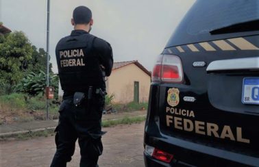 PF cumpre mandados contra desvio de dinheiro do Fundeb em Juazeiro do Norte, no Ceará