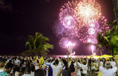 Prefeitura de Recife anuncia proibição de toldos, cadeiras e som na avenida Boa Viagem na noite de Réveillon