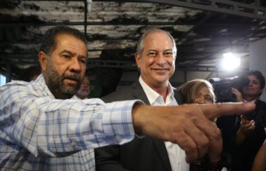 “Eu quero ver o Moro no debate”, desafia presidente do PDT, Carlos Lupi