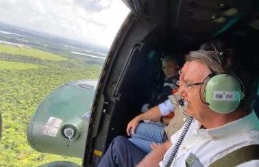 Bolsonaro compara tragédia de chuvas na Bahia a lockdown em pandemia
