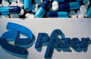 Pfizer confirma que comprimido experimental contra Covid reduziu risco de internação em quase 90% para grupos de risco