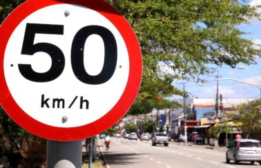 Média de acidentes com mortes em Fortaleza caiu 64,5% em vias que tiveram a velocidade readequada