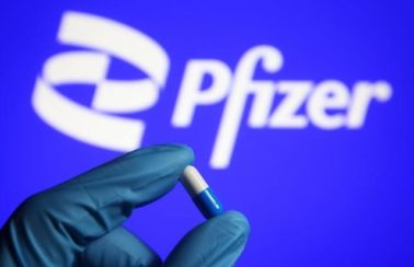 Agência reguladora dos EUA aprova uso emergencial de pílula contra Covid-19 da Pfizer