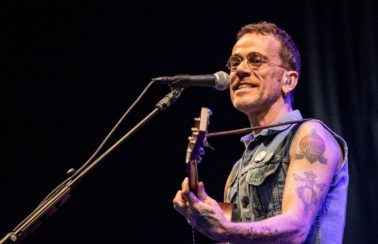 Eventos e shows em Fortaleza são suspensos ou adiados após decreto que reduz público