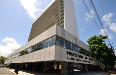 Prefeitura do Recife abre seleção pública simplificada com salários de até R$ 7,9 mil