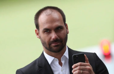 Eduardo Bolsonaro expõe ‘racha bolsonarista’ com ataque a Weintraub
