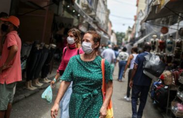 Afastamento de trabalhador com Covid-19 cai para dez dias