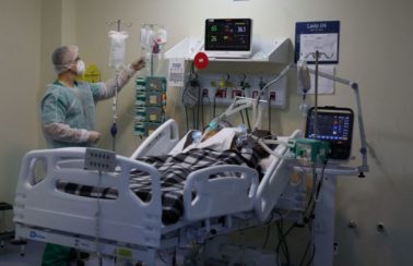 Ocupação de leitos de UTI está acima de 80% em dez capitais brasileiras