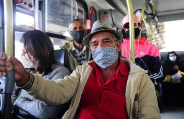 Transporte público é o “vilão” para transmissão da Ômicron, afirma SBCC