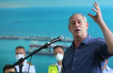 Ciro diz que discurso de Bolsonaro sobre transposição do São Francisco é “fraude ficcional”