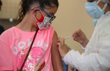 Em um mês, Fortaleza alcança aproximadamente 100 mil crianças de 5 a 11 anos vacinadas contra a Covid-19