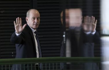 Ex-ministro de Bolsonaro, general Azevedo e Silva desiste de cargo de diretor-geral do TSE