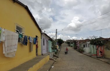 População do Nordeste é a que mais vive em casas no Brasil e ter imóvel próprio é o principal sonho da maioria dos moradores, diz pesquisa
