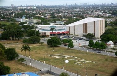 Universidades federais de Pernambuco exigem dos alunos comprovante de vacinação contra a Covid-19