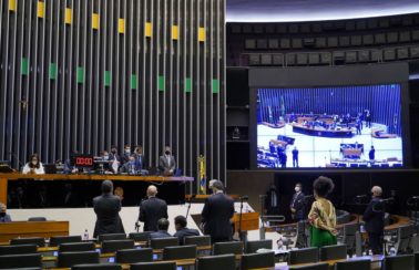 Câmara aprova urgência para Projeto de Lei sobre mineração em terras indígena
