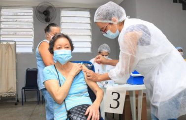 Saúde recomenda segunda dose de reforço para idosos acima de 80 anos