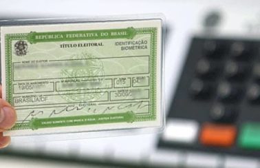 Mais de 440 mil jovens entre 15 e 18 anos tiraram título de eleitor em março, diz Fachin
