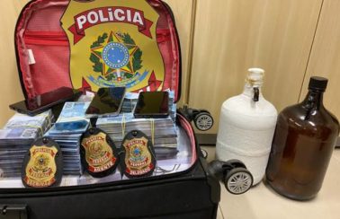 Estrangeiros são presos pela Polícia Federal com R$ 448 mil em notas falsas em São Luís