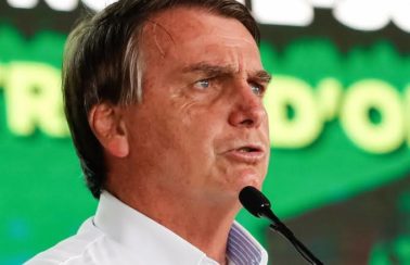 Bolsonaro critica acordo entre TSE e WhatsApp e diz que é ‘censura’