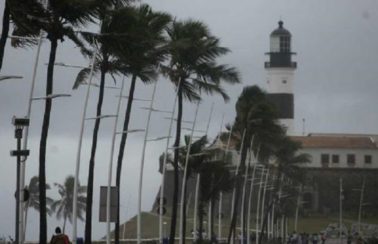 Em 20 dias, Salvador tem mais de 115% das chuvas previstas para abril