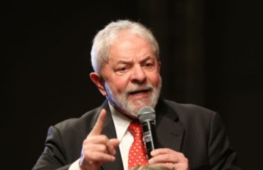Lula compara reforma trabalhista a “tratamento do tempo da escravidão”