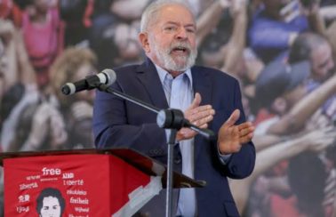 ‘Não haverá teto de gastos no nosso governo’, diz Lula