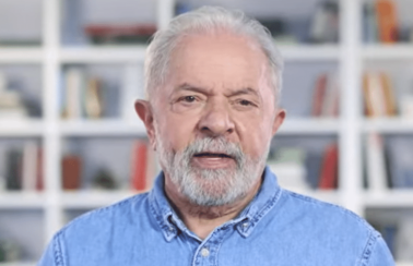 Lula mantém liderança em disputa ao Planalto com 44%, Bolsonaro soma 32%, diz Ipespe