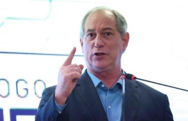 Ciro Gomes se recupera da Covid-19 e anuncia retomada de campanha