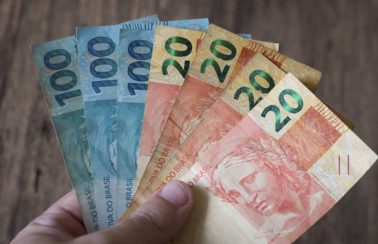 Câmara aprova MP que fixou, em janeiro, salário mínimo em R$ 1.212