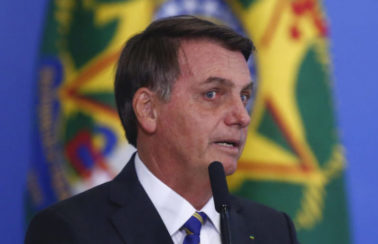 Bolsonaro comenta sumiço de jornalista e indigenista: “Aventura não recomendada”