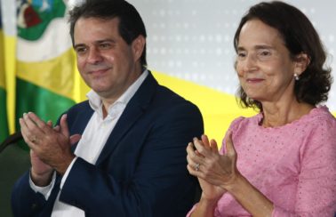 Evandro Leitão retira pré-candidatura e declara apoio a Izolda Cela ao Governo do Ceará