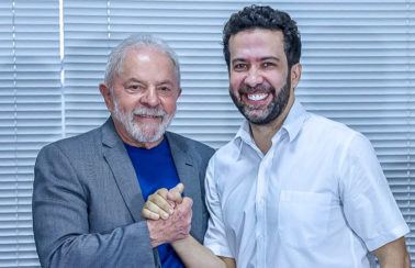 André Janones desiste de candidatura e decide apoiar Lula