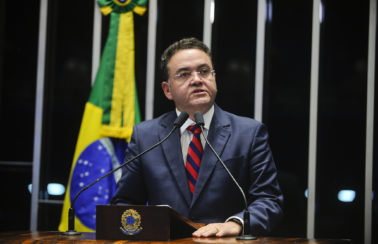 Roberto Rocha denuncia ameaças a prefeitos no Maranhão em pronunciamento no Senado
