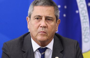 Candidato a vice de Bolsonaro, Braga Netto recebeu supersalário de quase R$ 1 milhão na pandemia